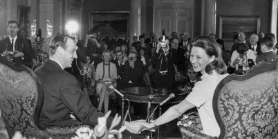 50 år siden kronprins Harald brøt tradisjon med forlovelsen